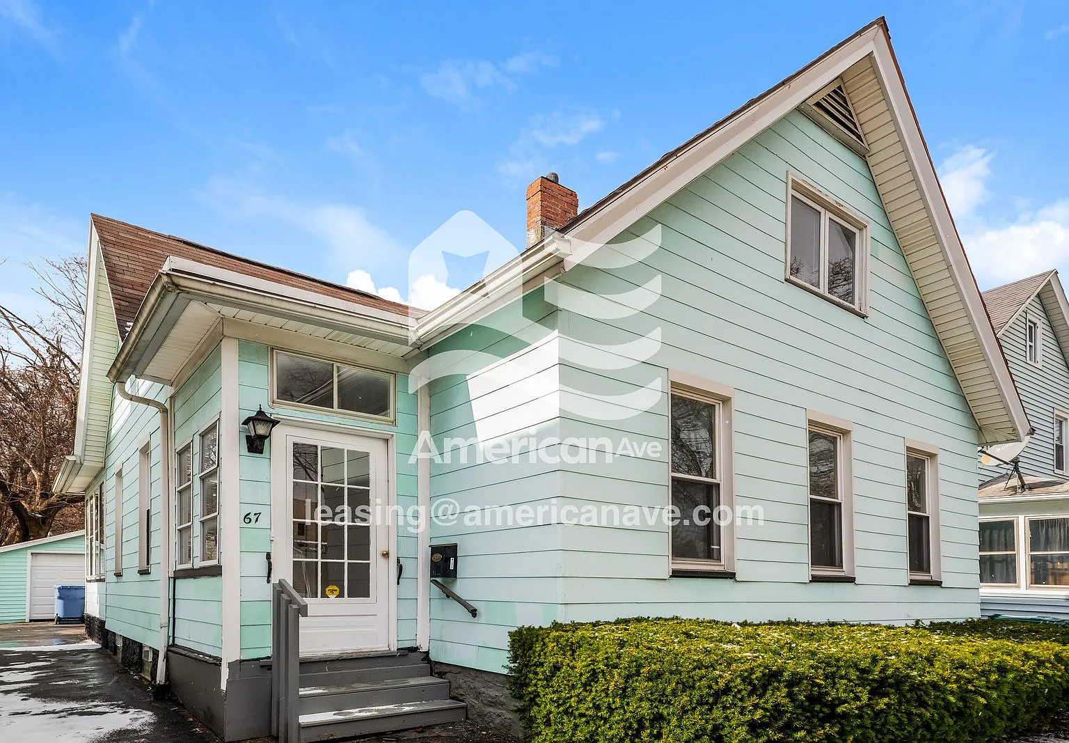 3 bed, 1.0 bath, 1380 sqft, $1,950 — Photo 2