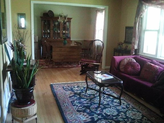 Large open living room flows into the dining room for easy e