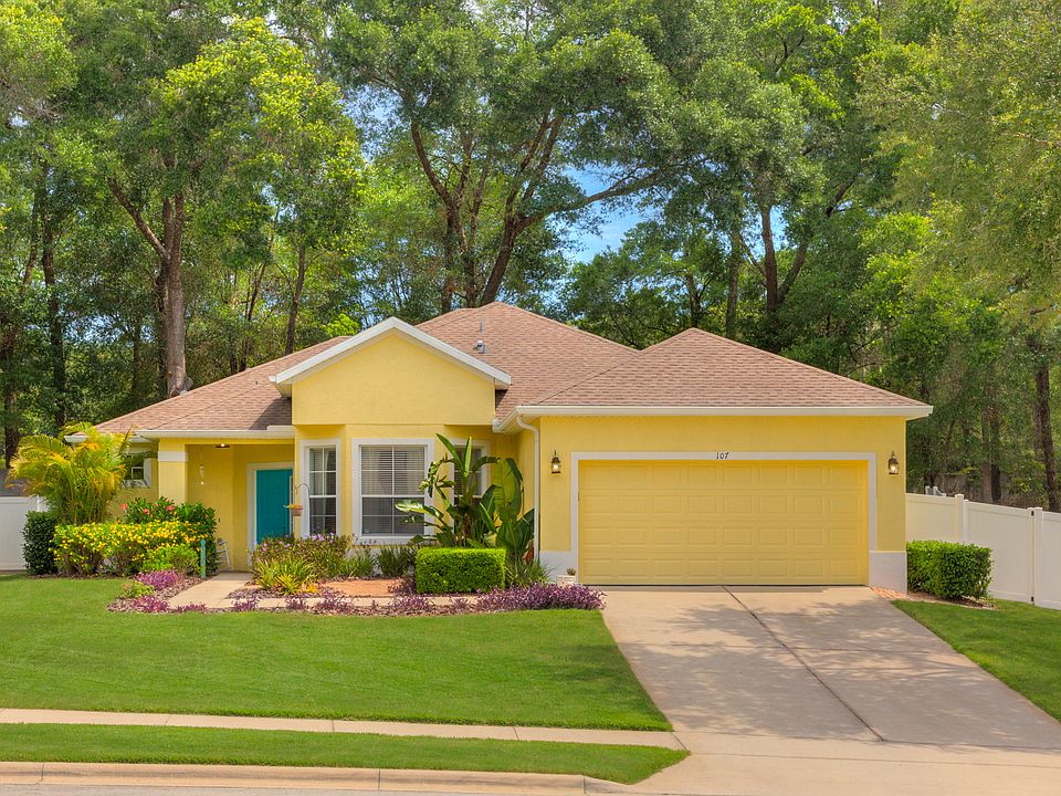 1st image of 107 Cinnamon Oak Dr