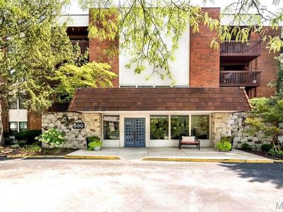 590 Sarah Ln APT 303, Saint Louis, MO, 63141