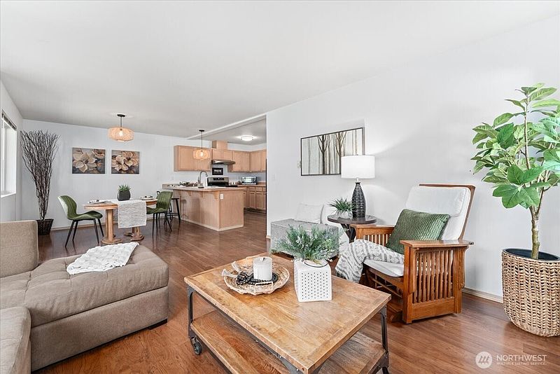 5th image of 575 Alpine Place #O1