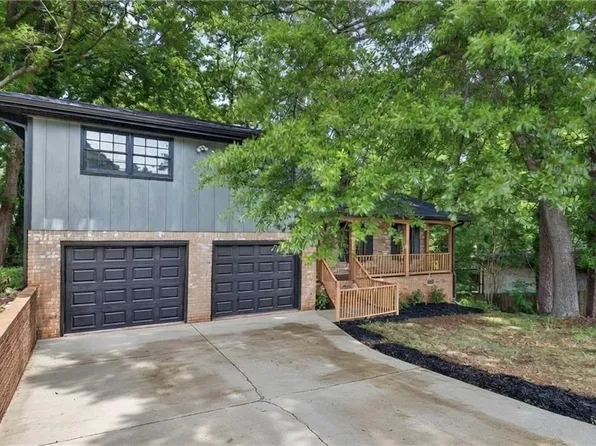 2164 Riverbrook Rd, Decatur, GA 30035