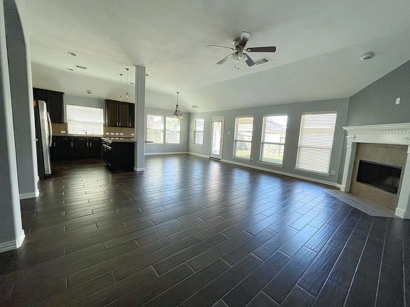2nd image of 2512 Quiet Arbor Ln #1
