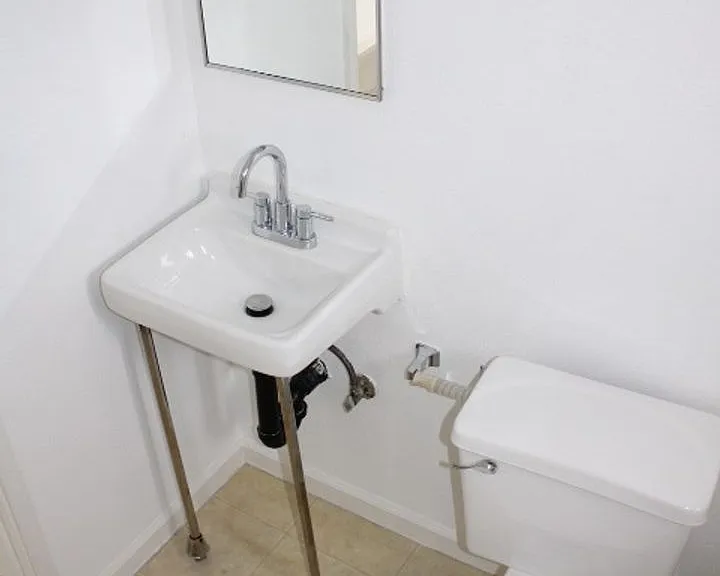4010 Macdonald Ave — Photo 9