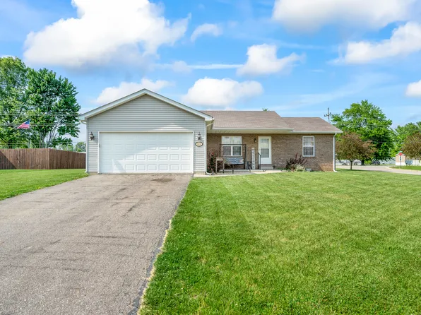 1931 W Westbrook Dr, North Vernon, IN 47265