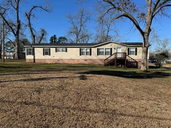 152 Atlantic St, Ariton, AL 36311