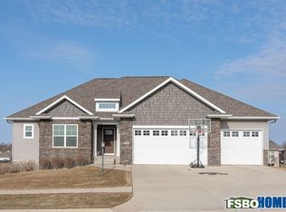 255 N Juniper St, North Liberty, IA 52317