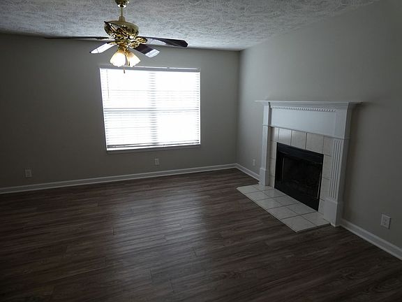 4th image of 1108 Skipton Dr