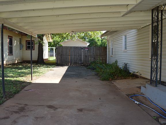 5th image of 3011 Hollywood Ave