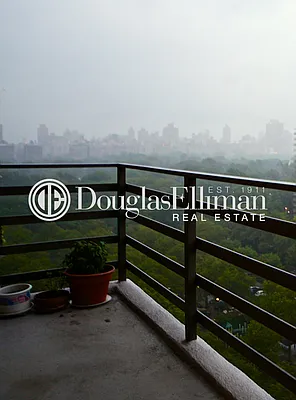 Rented by Douglas Elliman | media 15