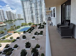 290 174th St APT 903, Sunny Isles Beach, FL 33160