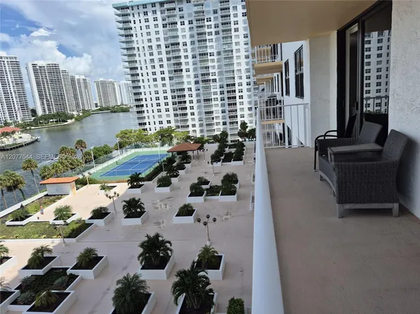 290 174th St, Sunny Isles Beach, FL