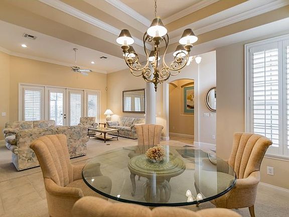 2nd image of 10548 Woodchase Cir