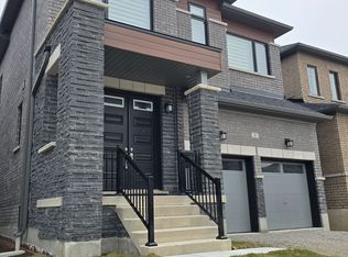 11 Periwinkle Rd, Springwater, ON L9X 2E2