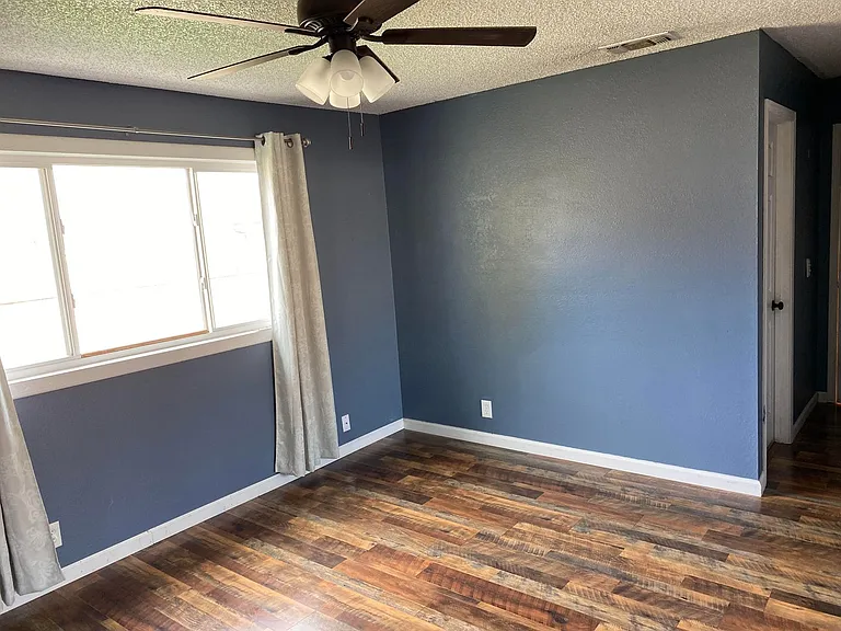 1014 Prairie Dr — Photo 15