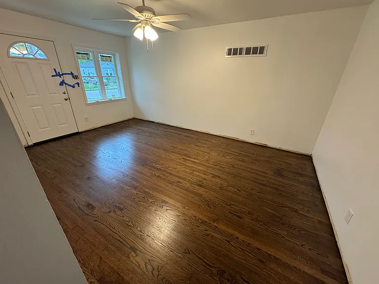 145 Monica Dr — Photo 4