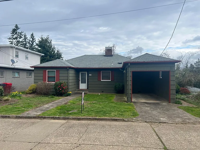 218 Phelps St — Photo 4