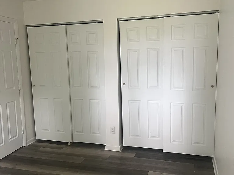 1038 Cherry Dr #5 — Photo 5