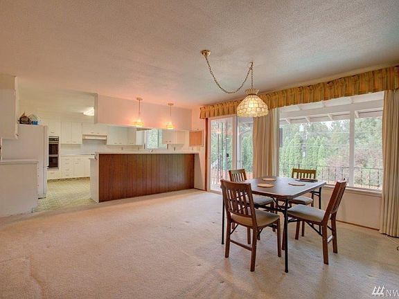 5th image of 10914 Glenwood Dr SW