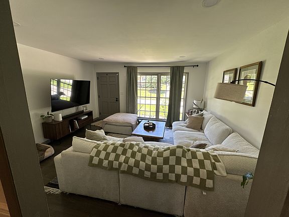 2nd image of 3636 Castle Rock Way