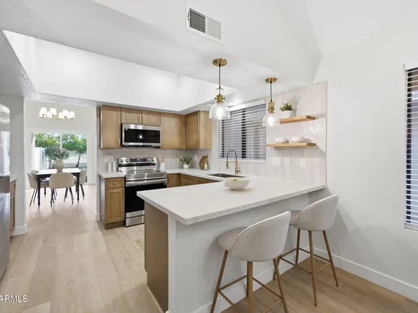 7515 W SEQUOIA Drive, Glendale, AZ 85308