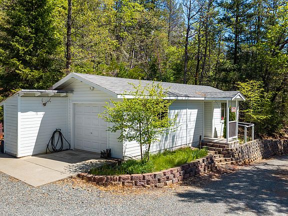2nd image of 34631 State Highway 3
