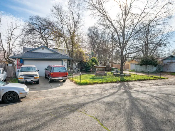 2239 Garden Ave, Redding, CA 96001