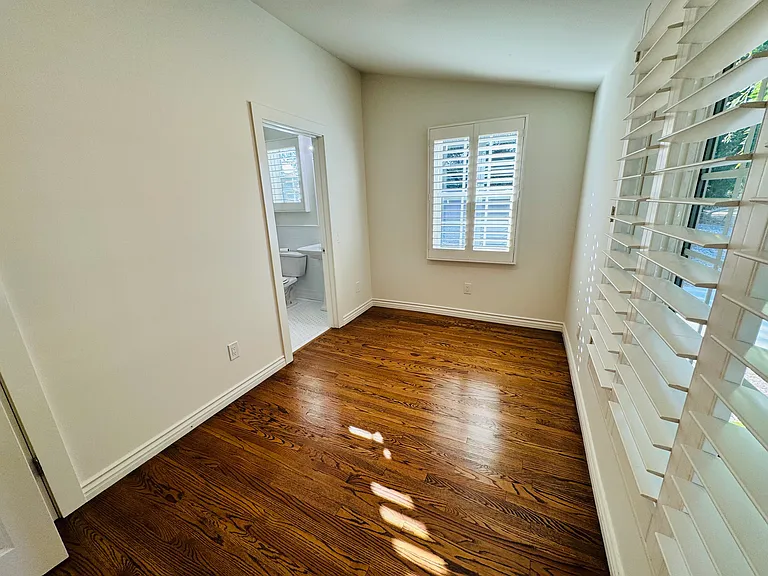 825 N Pasadena Ave — Photo 18