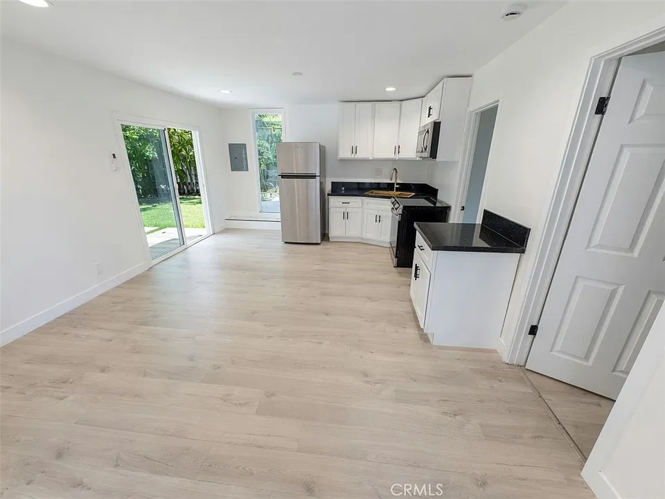 1415 E Gary Pl #A