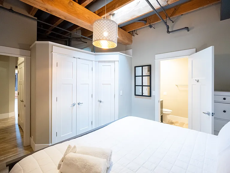 110 N Harbor Dr #308 — Photo 6