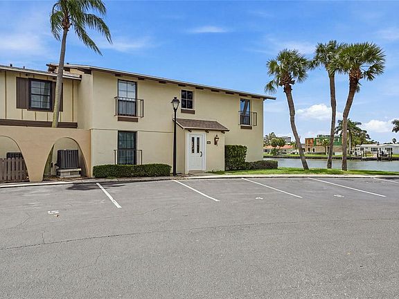3rd image of 501 PLAZA SEVILLE COURT #2