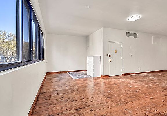 4th image of 329 Broome St APT 2F