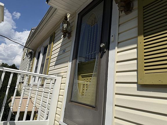 3rd image of 312 Circle St