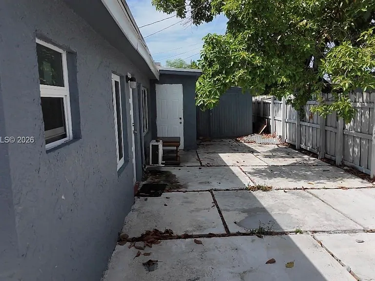 3601 NW 34th Ave — Photo 12
