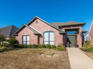 15 Estates Ct, Longview, TX 75605