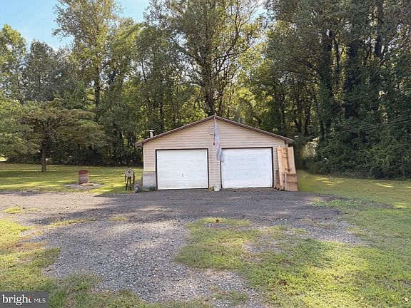 5th image of 9050 Pumpkin Neck Rd