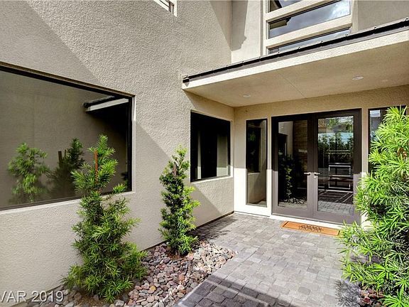 4th image of 56 Pristine Glen St