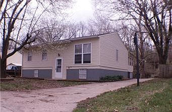 1st image of 16215 E Elm St