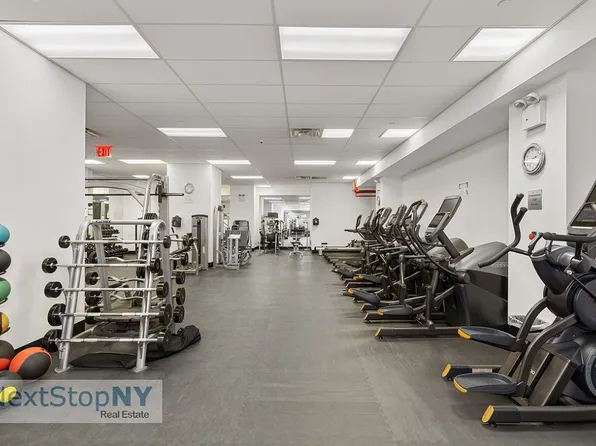 400 East 56th Street 9C image 10 of 11