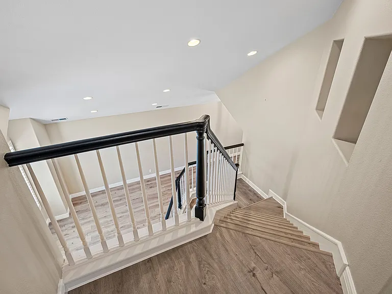 939 Skip Away Ct — Photo 17