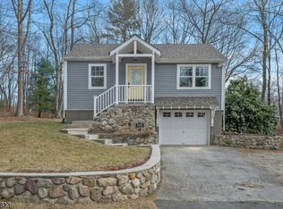 1008 Mount Benevolence Rd, Newton, NJ 07860