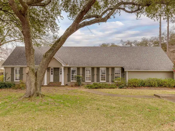 2739 Bayou Ln, Monroe, LA 71201