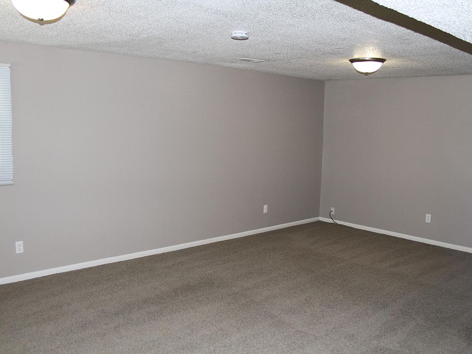1st image of 1130 S 118th St