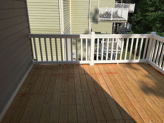 4th image of 316 Villa View Dr