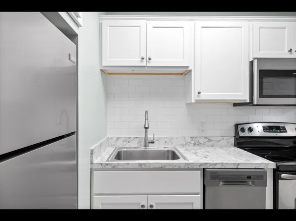 504 Donna Dr, Hopkinsville, KY 42240