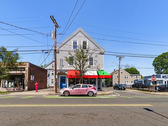 3rd image of 112 North St