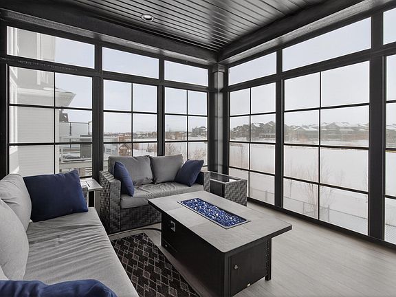 3rd image of 23 Aberdeen Cres