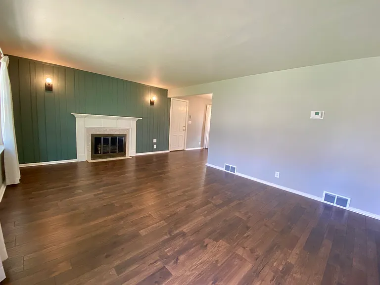 2510 Ridgedale Ave NW — Photo 4