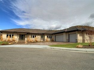 422 E Cave Ct, Boise, ID 83702