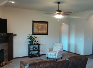 11104 SW 38th Cir, Mustang, OK 73064